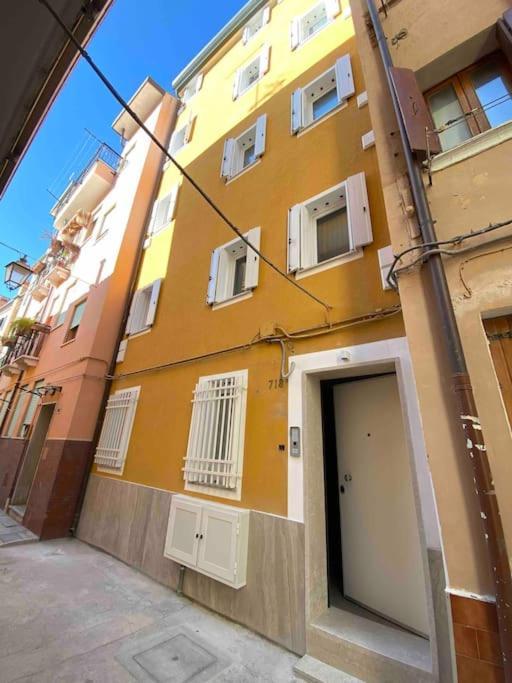 Ca Francesco Appartamento Contemporaneo Chioggia Eksteriør bilde